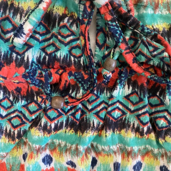 One Step Up Tank Top Junior’s Large Geometric Print Faux Inside Cami - Picture 6 of 9